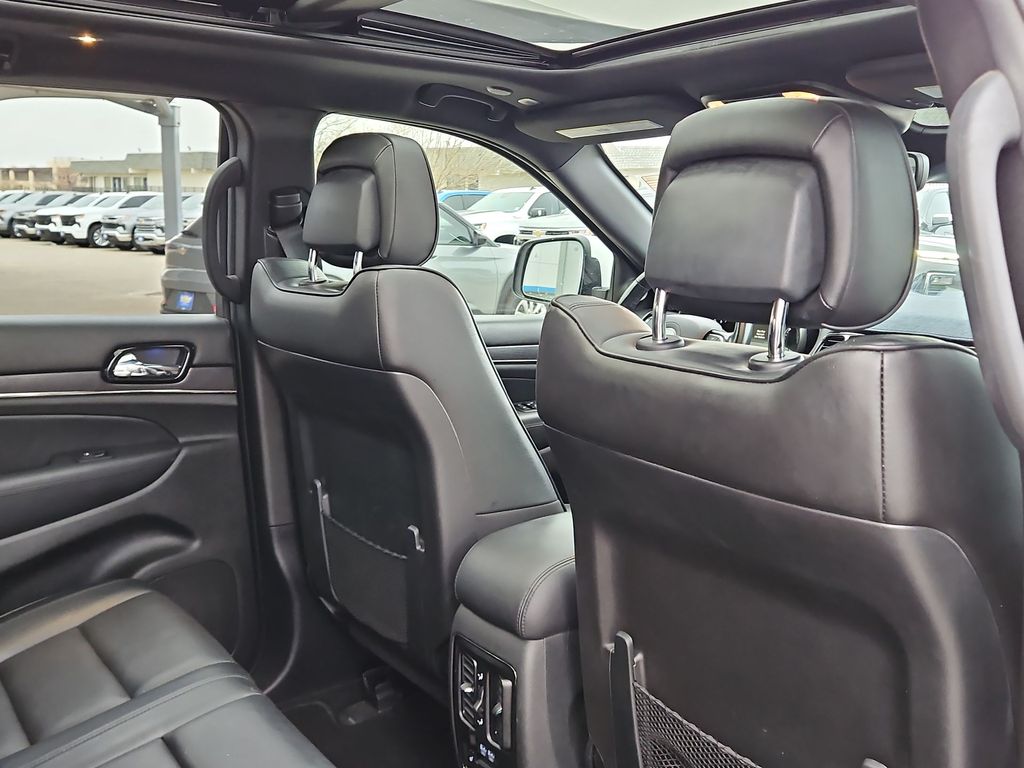 Thumbnail: 2021 Jeep Grand Cherokee - 23