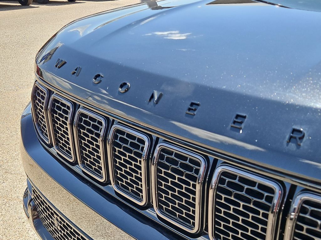 Thumbnail: 2025 Jeep Wagoneer - 22