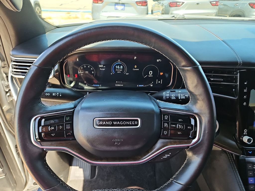 Thumbnail: 2022 Jeep Grand Wagoneer - 9
