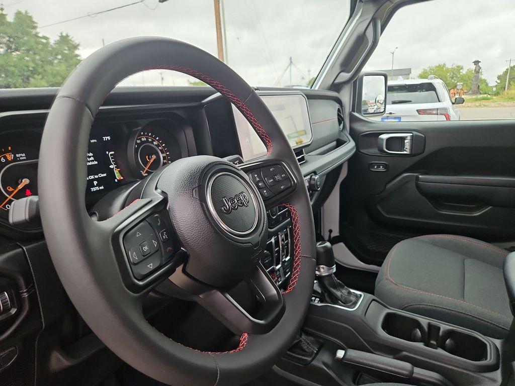 Thumbnail: 2024 Jeep Gladiator - 2