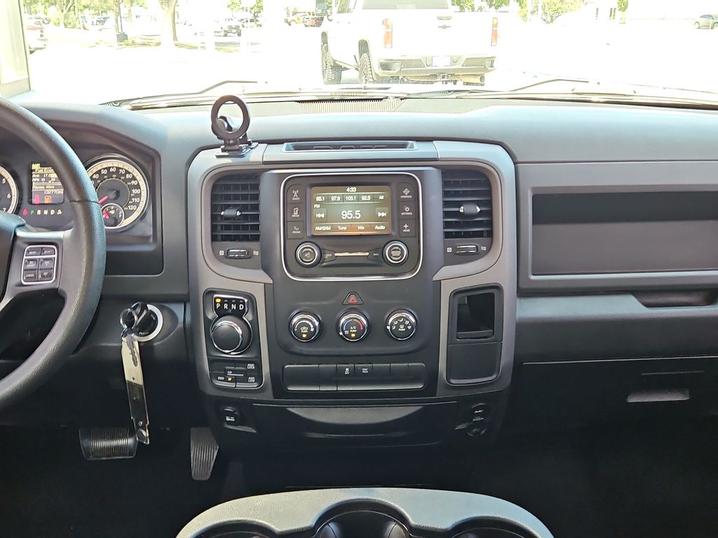 Thumbnail: 2019 RAM 1500 - 11