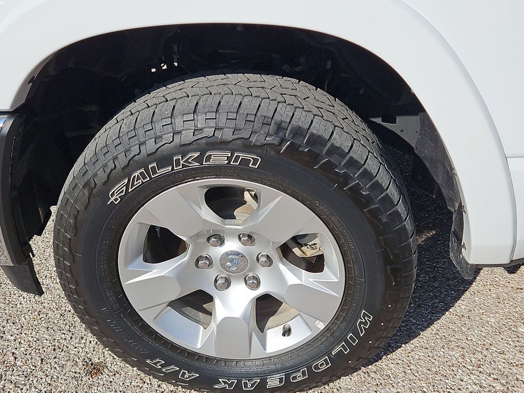 Thumbnail: 2025 RAM 1500 - 8