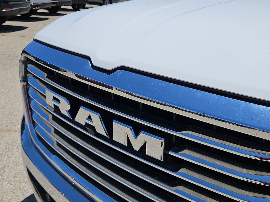 Thumbnail: 2025 RAM 1500 - 21
