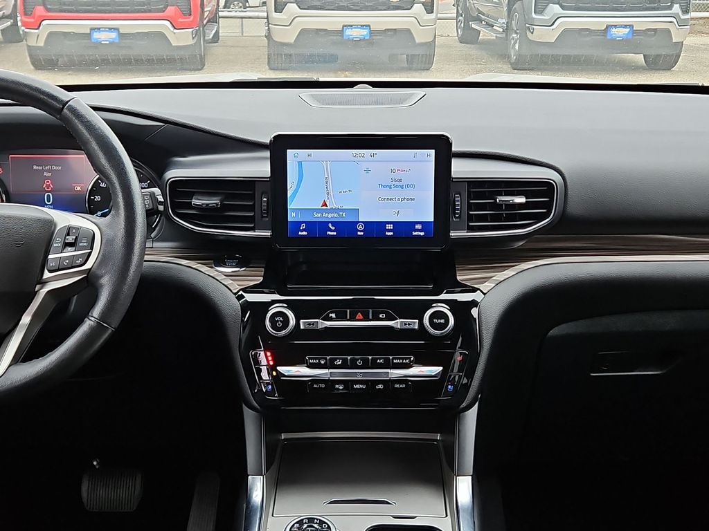 Thumbnail: 2022 Ford Explorer - 11