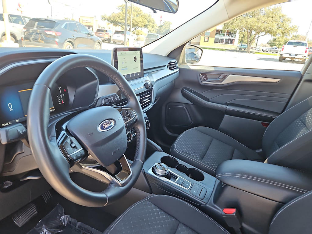 Thumbnail: 2023 Ford Escape - 2