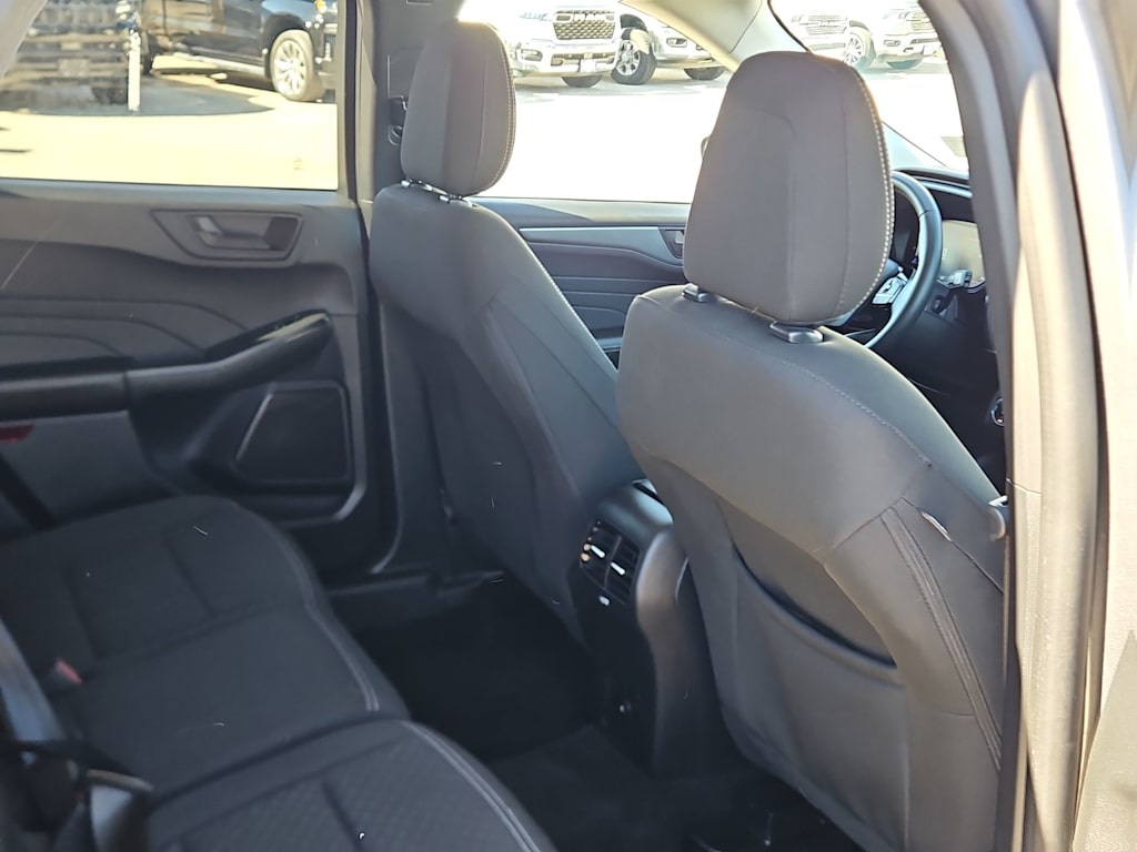 Thumbnail: 2023 Ford Escape - 22