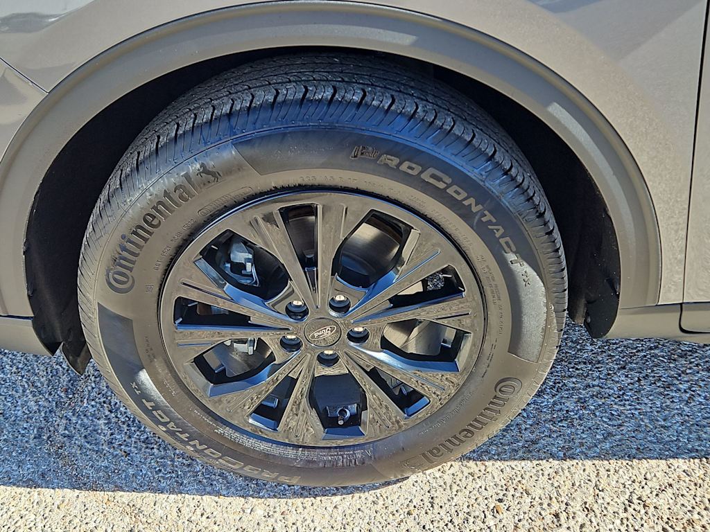 Thumbnail: 2023 Ford Escape - 8