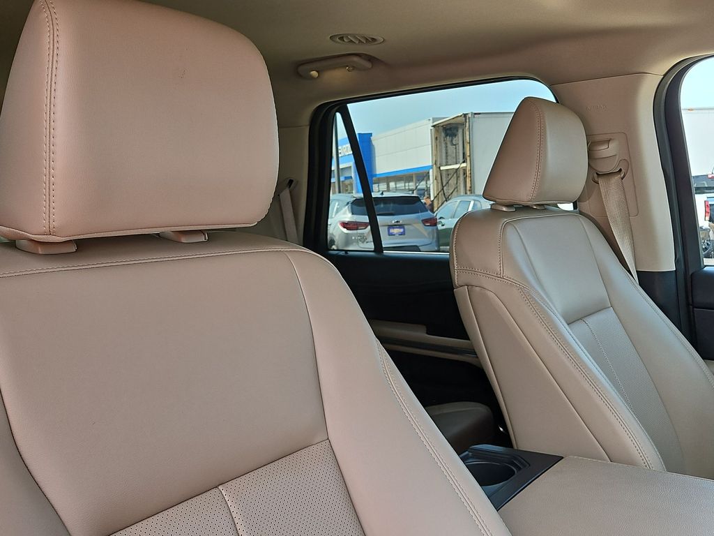 Thumbnail: 2024 Ford Expedition MAX - 10