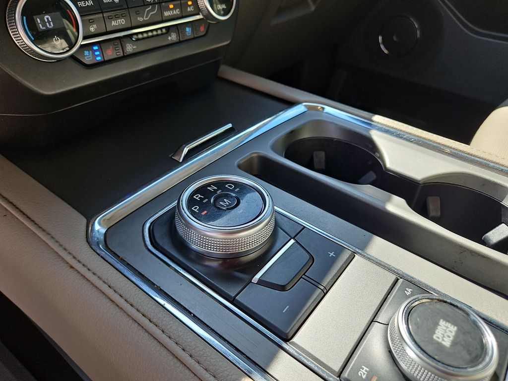 Thumbnail: 2021 Ford Expedition - 24