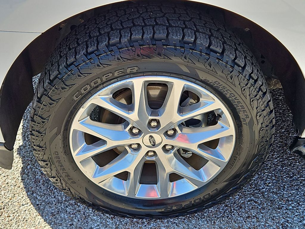 Thumbnail: 2021 Ford Expedition - 8