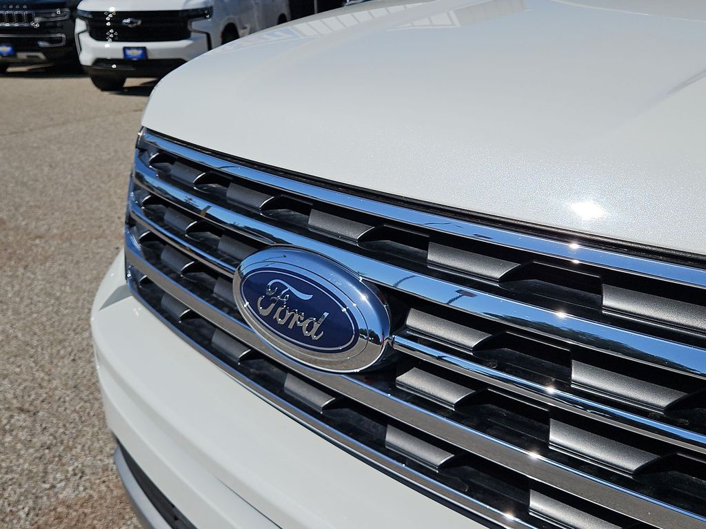 Thumbnail: 2021 Ford Expedition - 22