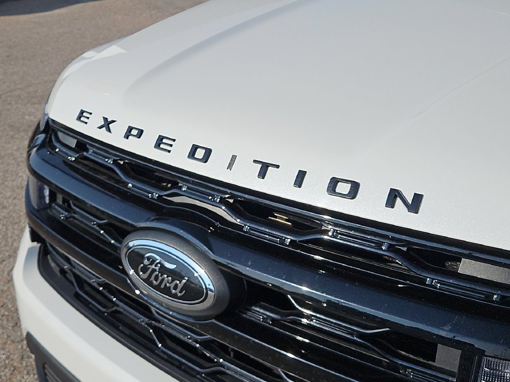 Thumbnail: 2023 Ford Expedition - 3