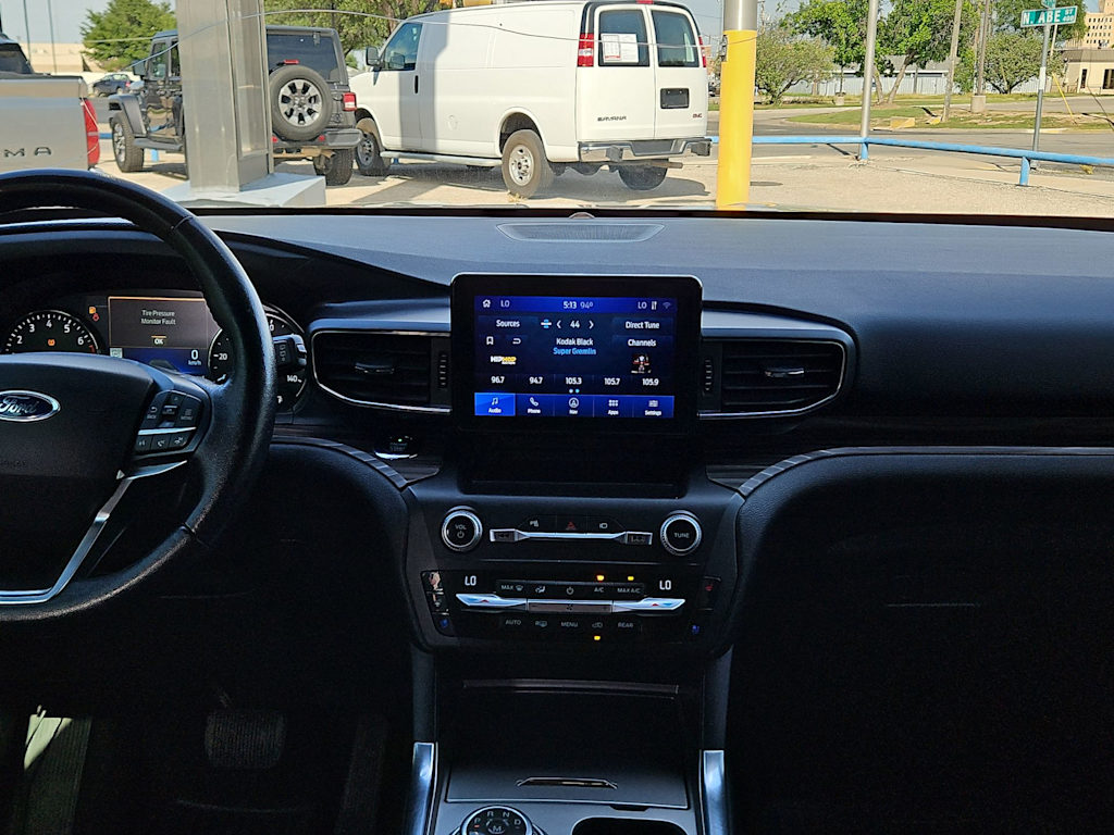 Thumbnail: 2020 Ford Explorer - 9