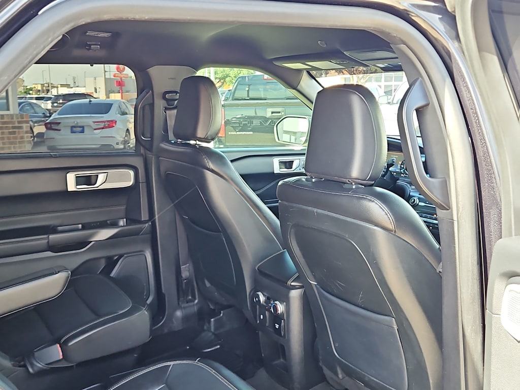 Thumbnail: 2020 Ford Explorer - 23