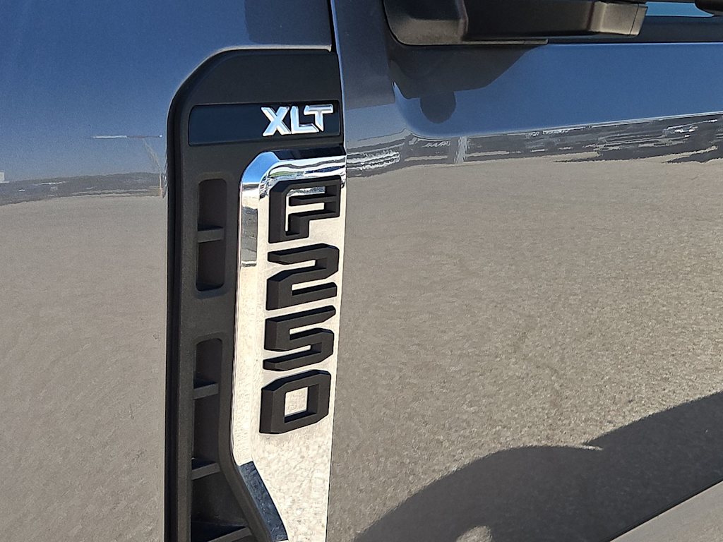 Thumbnail: 2025 Ford F-250 - 10