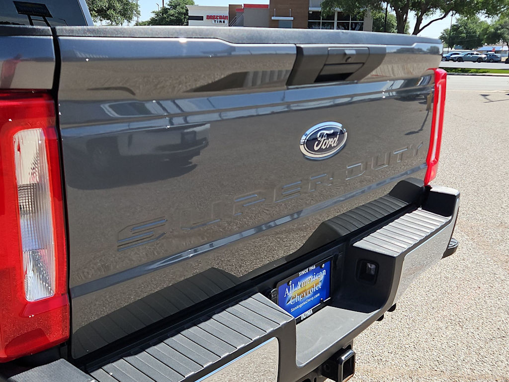 Thumbnail: 2025 Ford F-250 - 24
