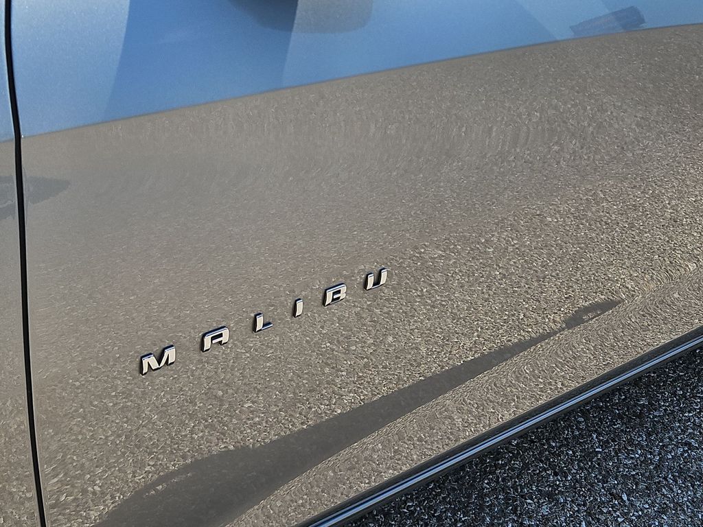 Thumbnail: 2024 Chevrolet Malibu - 7