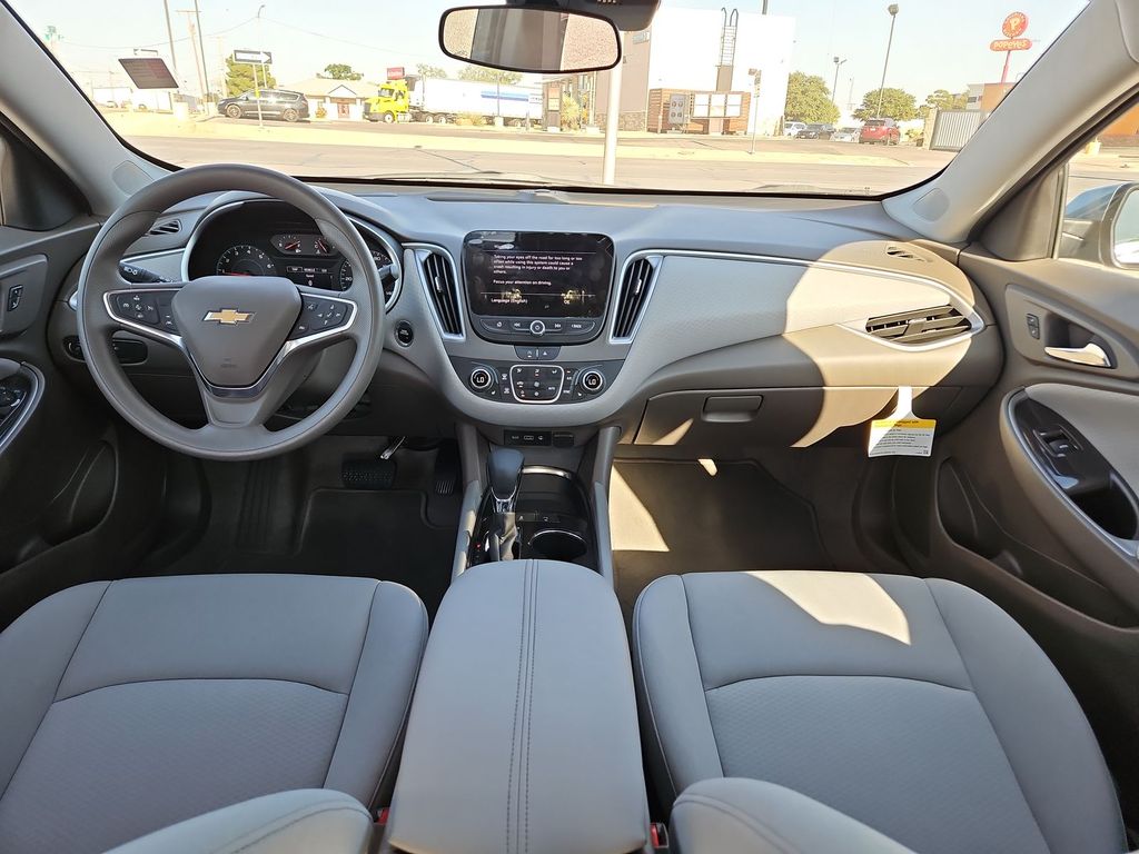 Thumbnail: 2024 Chevrolet Malibu - 7
