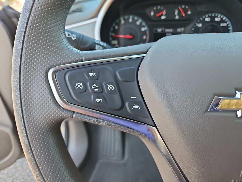 Thumbnail: 2024 Chevrolet Malibu - 27