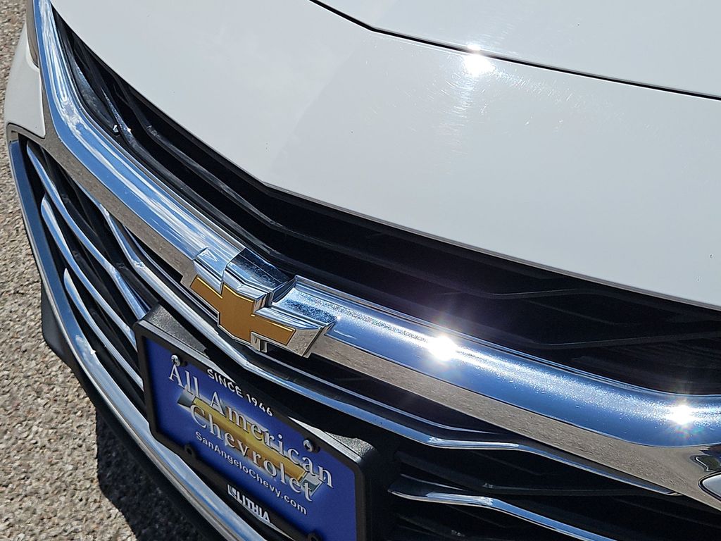 Thumbnail: 2025 Chevrolet Malibu - 21