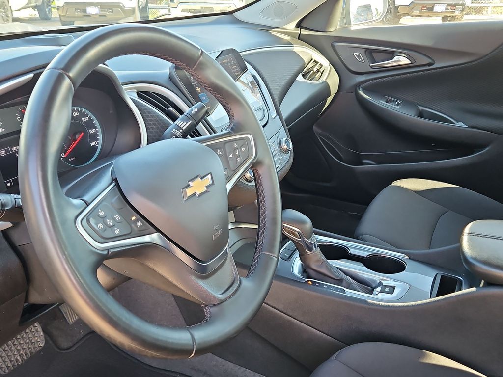 Thumbnail: 2024 Chevrolet Malibu - 2