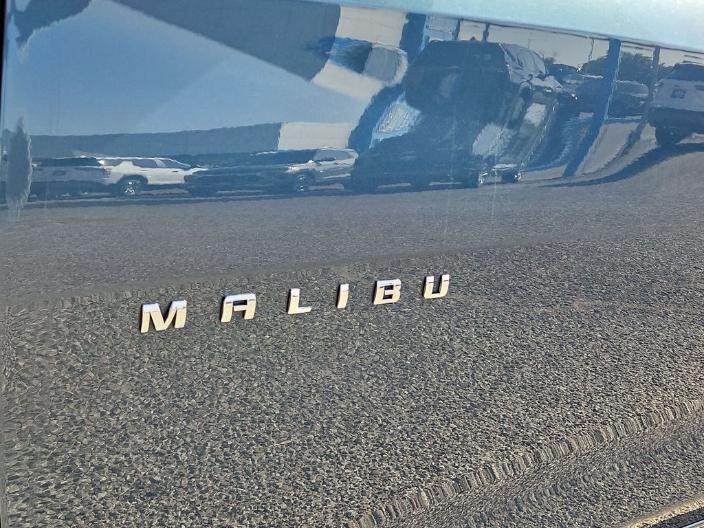 Thumbnail: 2025 Chevrolet Malibu - 7