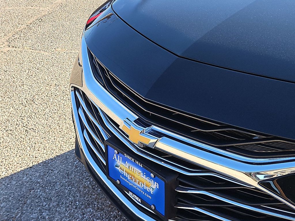 Thumbnail: 2025 Chevrolet Malibu - 21