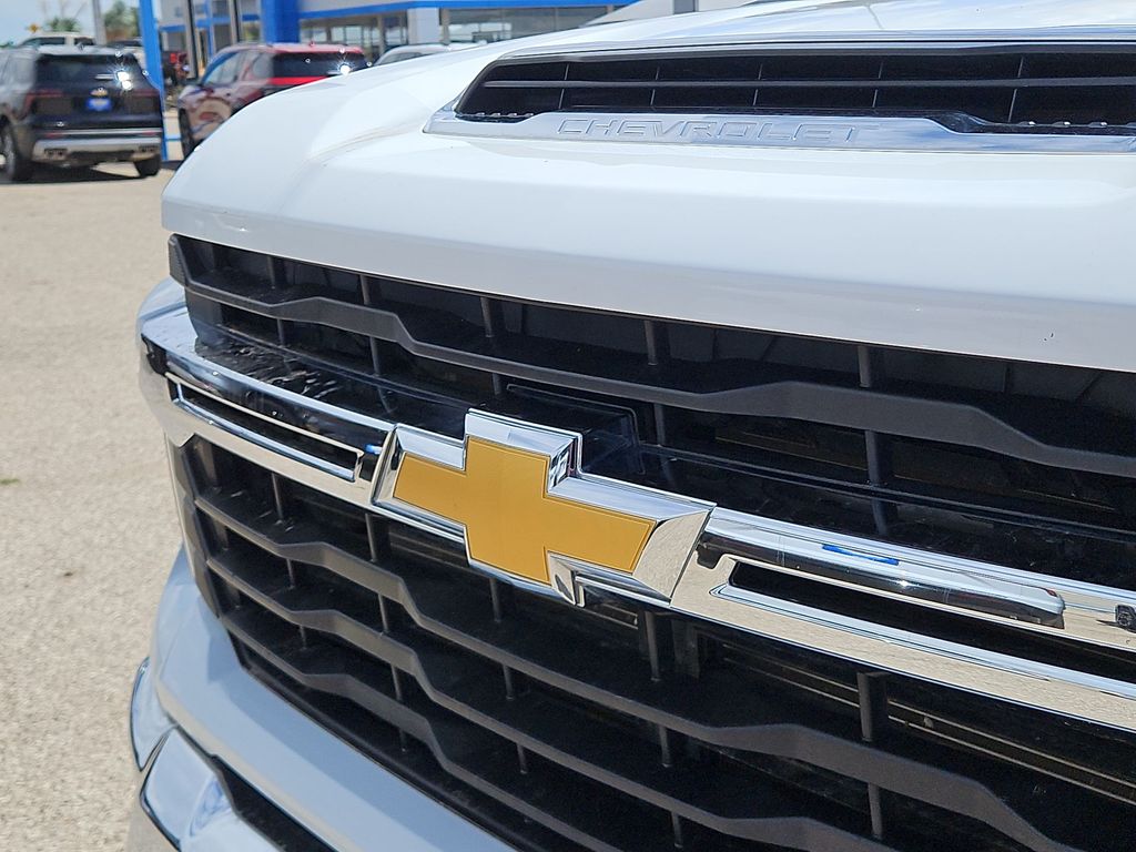 Thumbnail: 2025 Chevrolet Silverado 2500 - 19