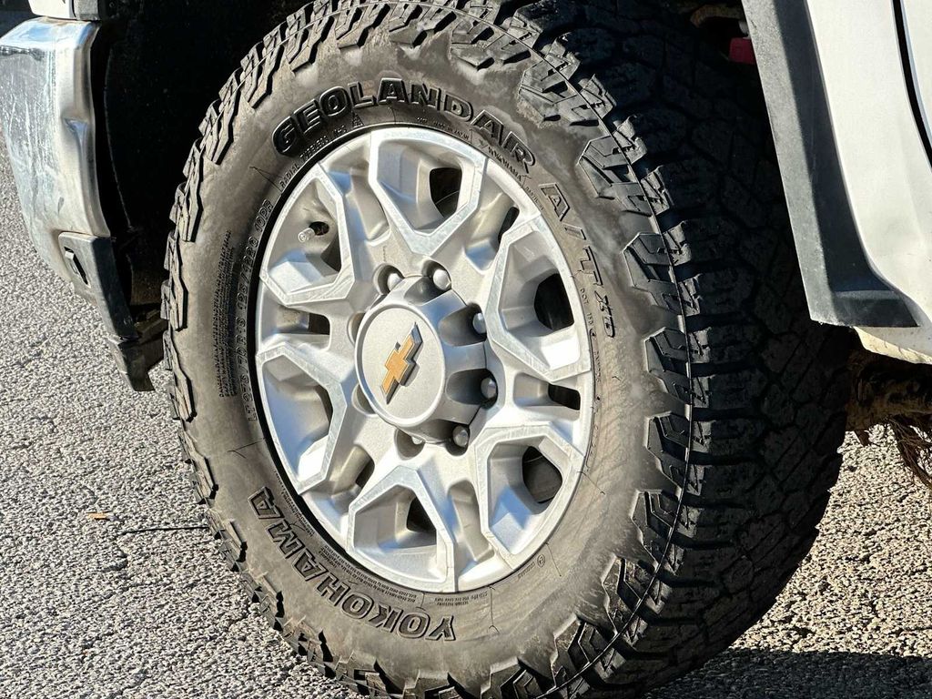 Thumbnail: 2023 Chevrolet Silverado 2500 - 8