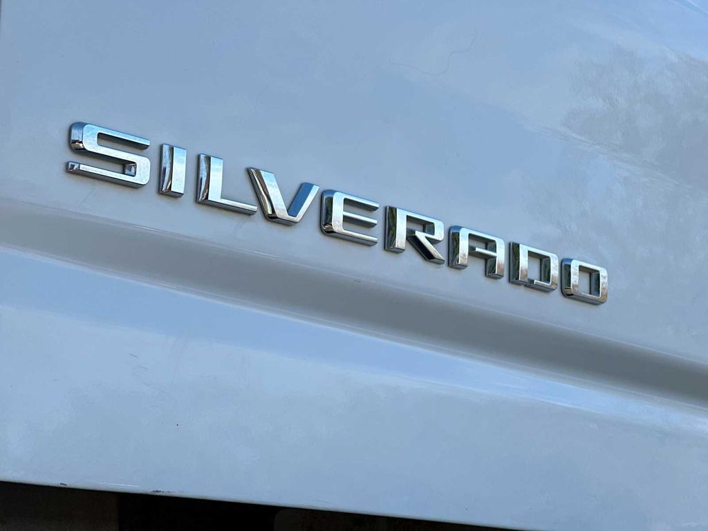 Thumbnail: 2023 Chevrolet Silverado 2500 - 7