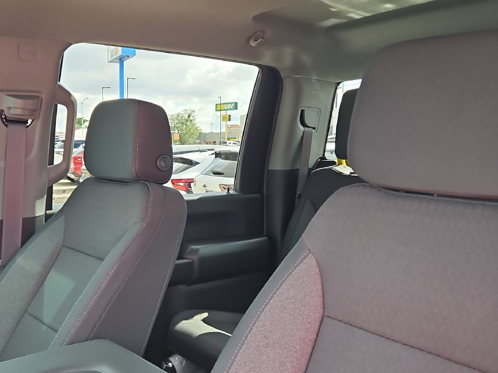 Thumbnail: 2026 Chevrolet Silverado 2500 - 9