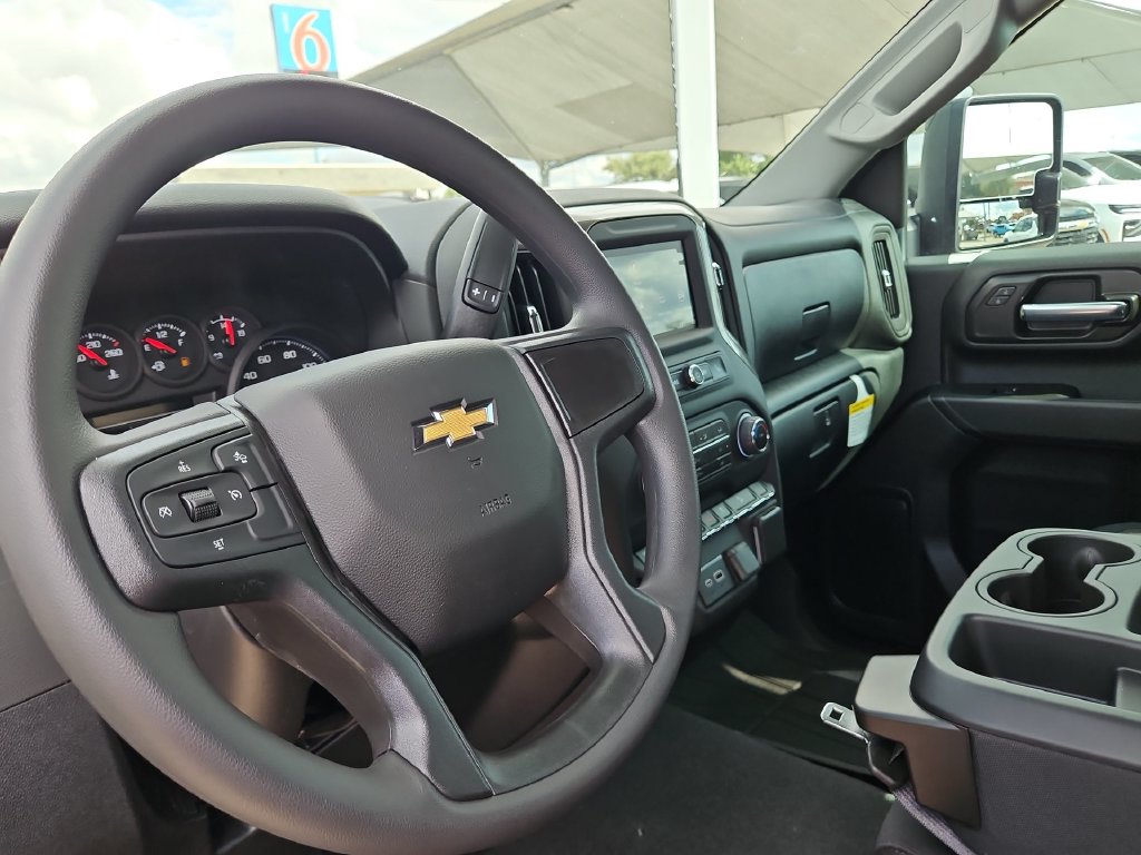 Thumbnail: 2026 Chevrolet Silverado 2500 - 2
