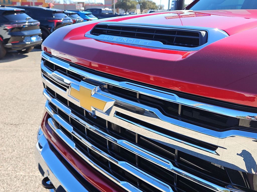 Thumbnail: 2026 Chevrolet Silverado 2500 - 7