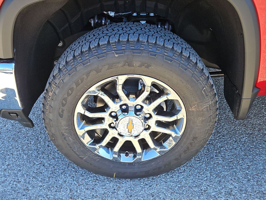 Thumbnail: 2026 Chevrolet Silverado 2500 - 8