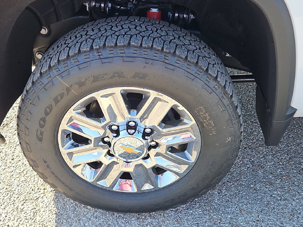 Thumbnail: 2026 Chevrolet Silverado 2500 - 8