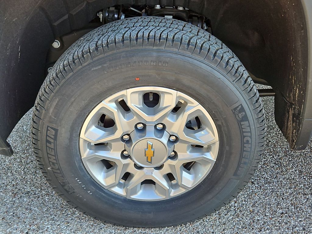 Thumbnail: 2026 Chevrolet Silverado 3500 - 7