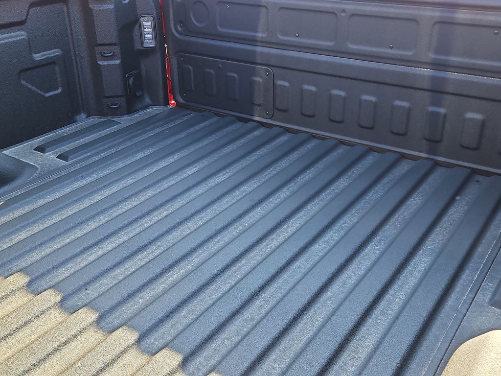 Thumbnail: 2026 Chevrolet Silverado 3500 - 13