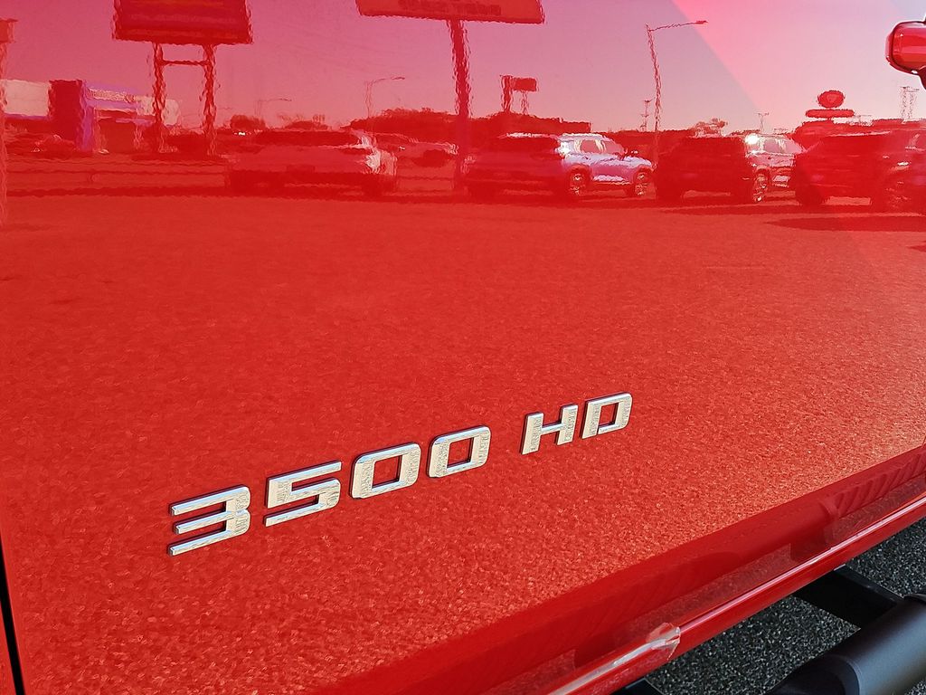 Thumbnail: 2026 Chevrolet Silverado 3500 - 6