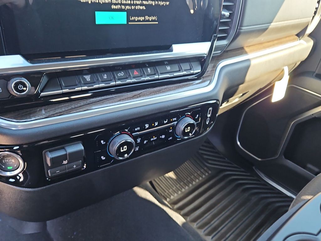 Thumbnail: 2026 Chevrolet Silverado 3500 - 25