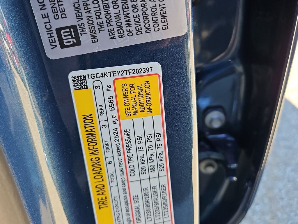Thumbnail: 2026 Chevrolet Silverado 3500 - 18