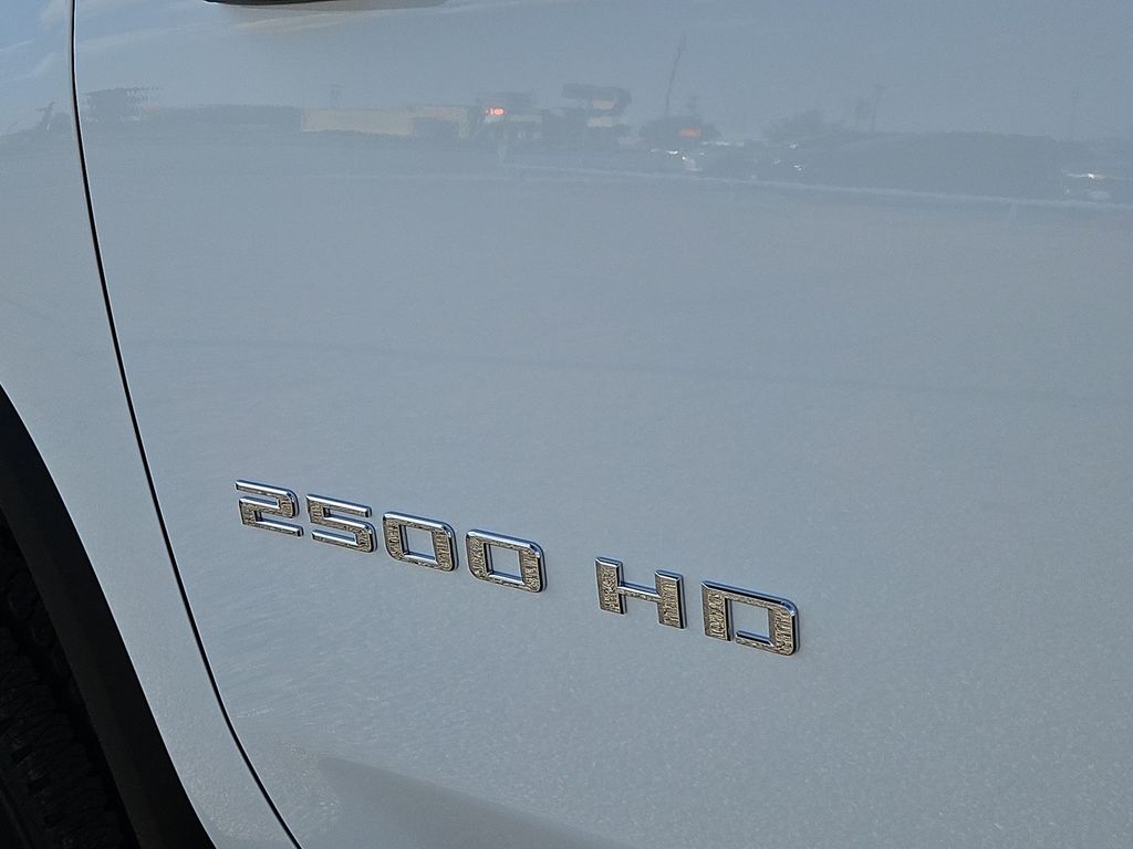 Thumbnail: 2026 Chevrolet Silverado 2500 - 7