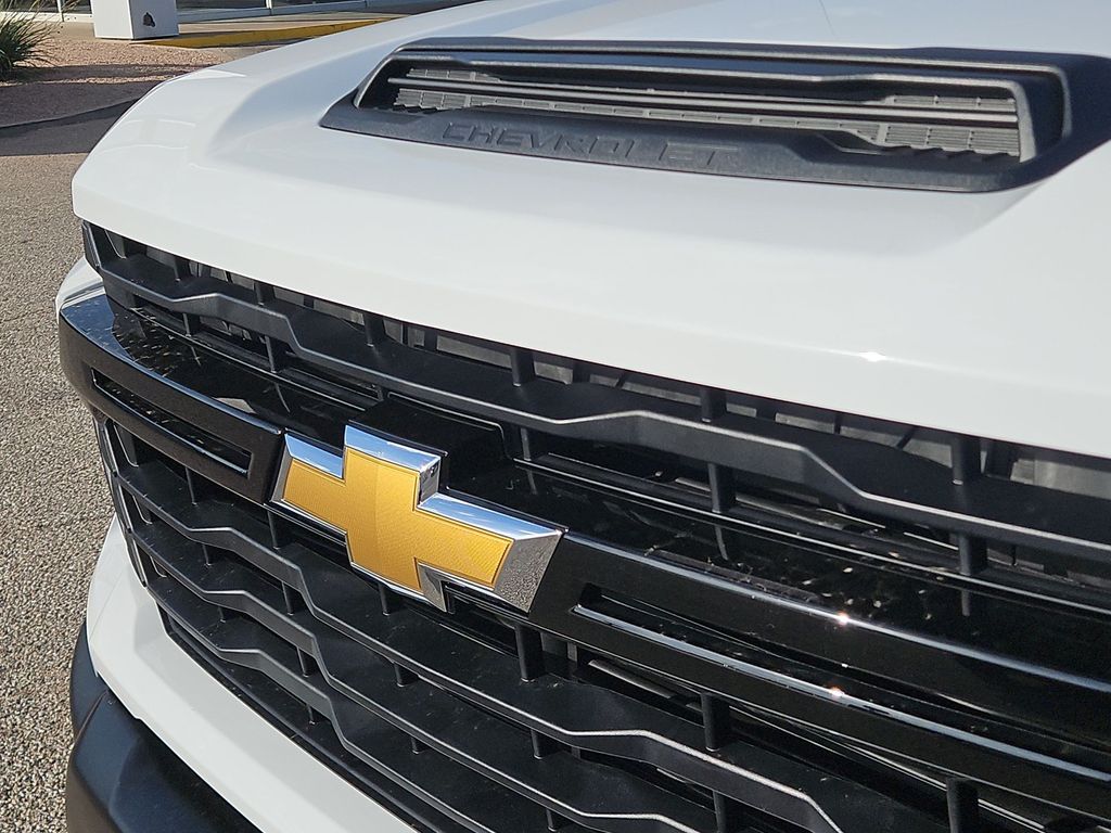 Thumbnail: 2026 Chevrolet Silverado 2500 - 19