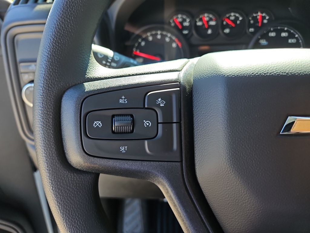 Thumbnail: 2024 Chevrolet Silverado 1500 - 28