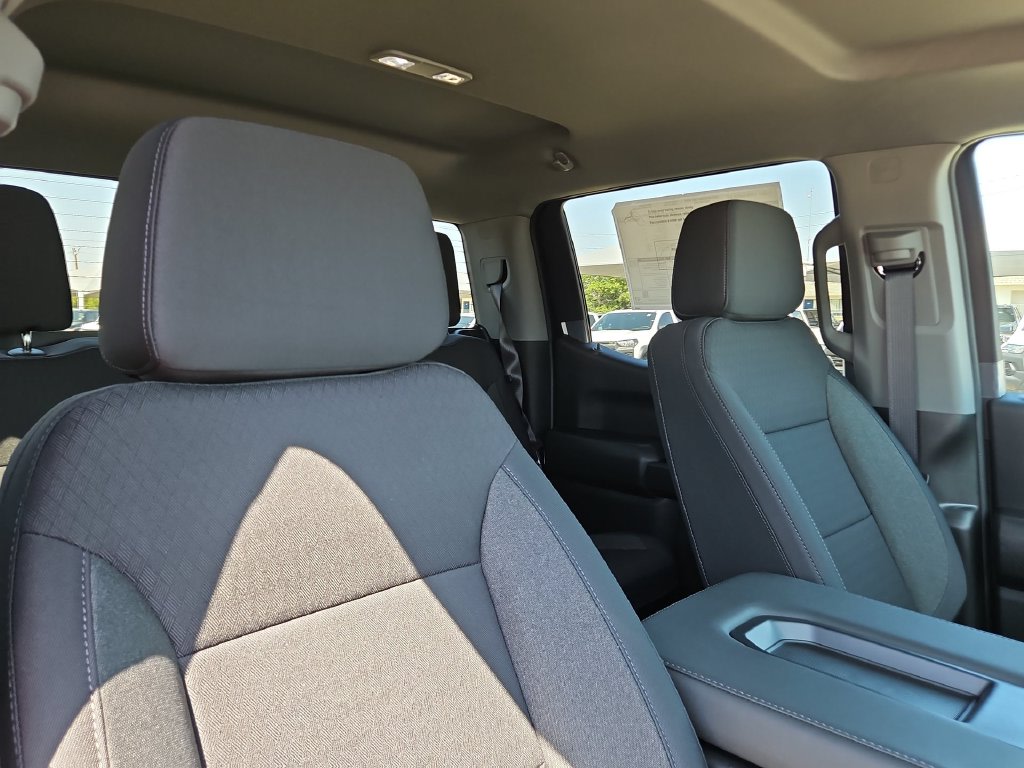 Thumbnail: 2026 Chevrolet Silverado 1500 - 4