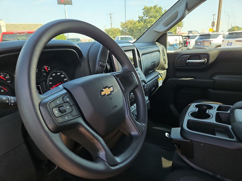 Thumbnail: 2026 Chevrolet Silverado 1500 - 2