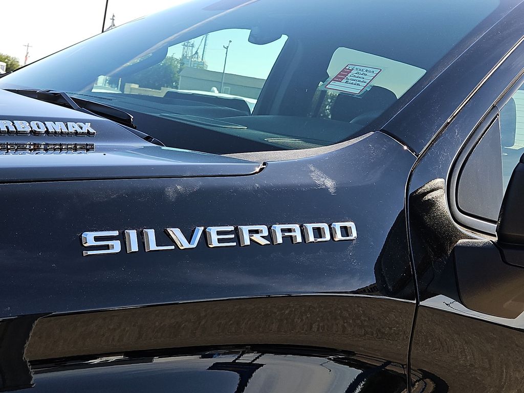 Thumbnail: 2026 Chevrolet Silverado 1500 - 7