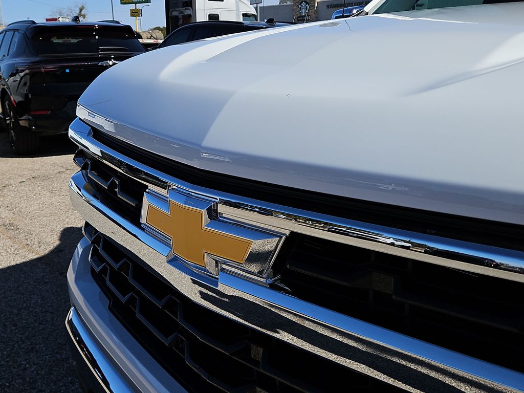 Thumbnail: 2026 Chevrolet Silverado 1500 - 21
