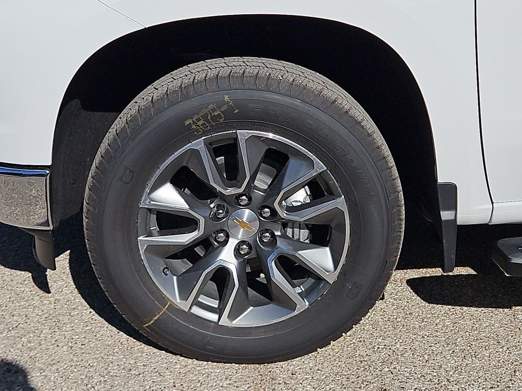 Thumbnail: 2026 Chevrolet Silverado 1500 - 8