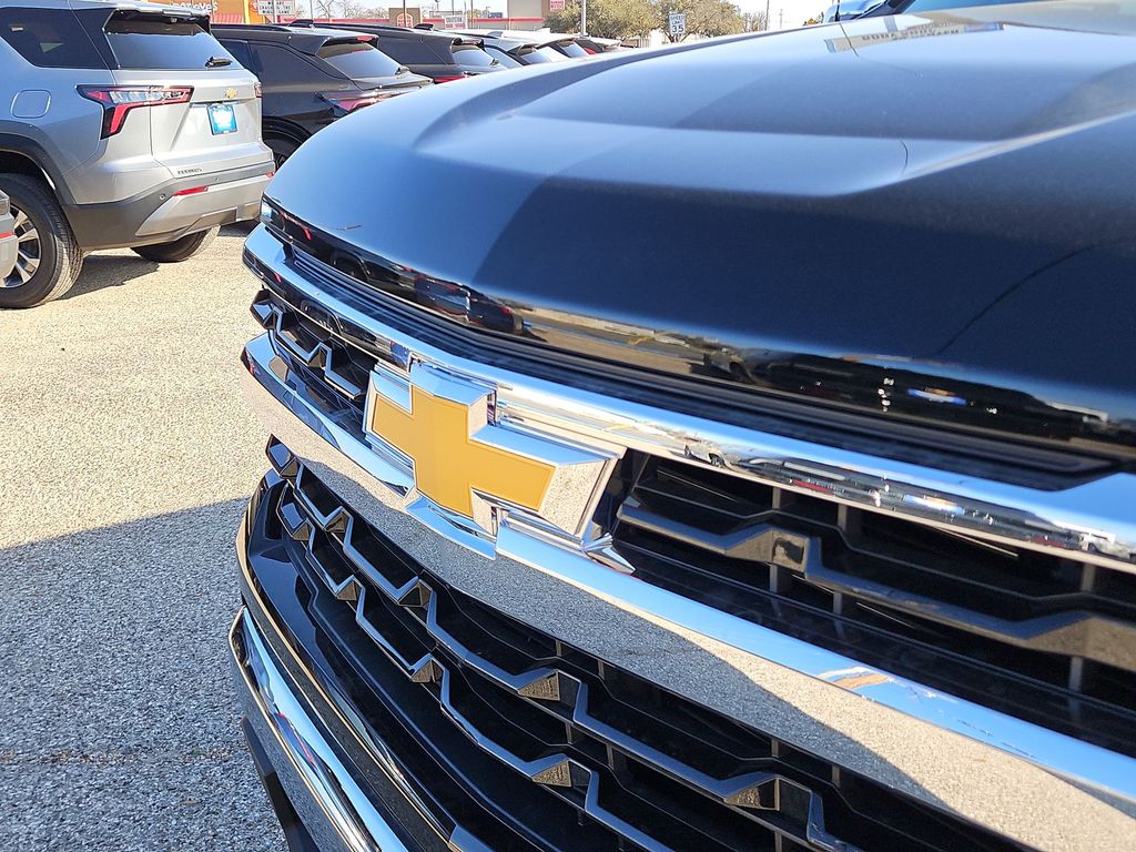 Thumbnail: 2026 Chevrolet Silverado 1500 - 21