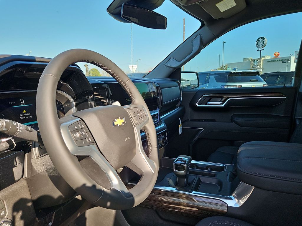 Thumbnail: 2026 Chevrolet Silverado 1500 - 2